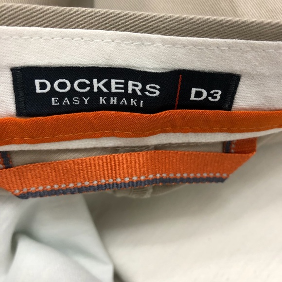 Dockers D3 Khaki Slacks 38x34 - Picture 4 of 4